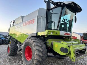 ماكينة حصادة دراسة Claas Lexion 600