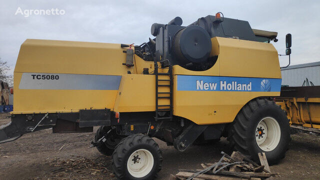 ماكينة حصادة دراسة New Holland TC5080 №843