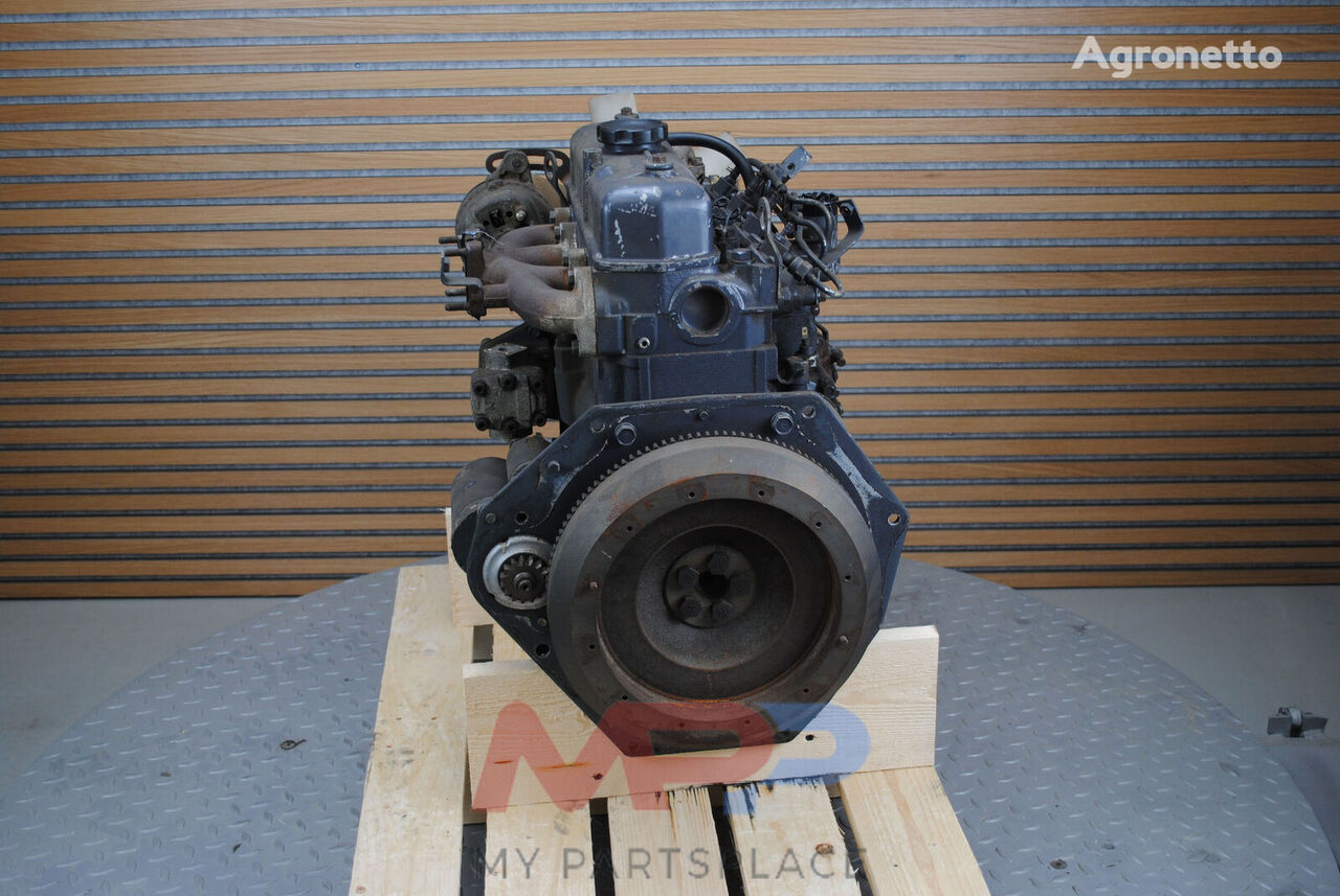 المحرك Mitsubishi K4A لـ جرارة صغيرة