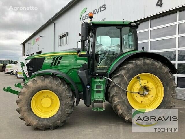 جرار بعجلات John Deere 6215R