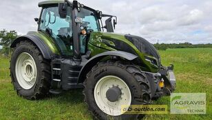 جرار بعجلات Valtra T 235 D